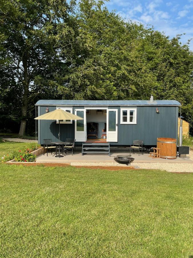 The Bibury - Westwell Downs Shepherd Huts Oksford Zewnętrze zdjęcie