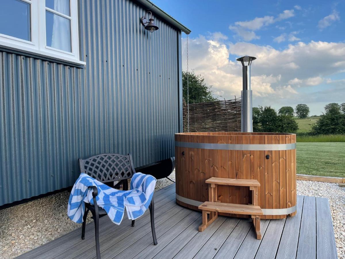 The Bibury - Westwell Downs Shepherd Huts Oksford Zewnętrze zdjęcie